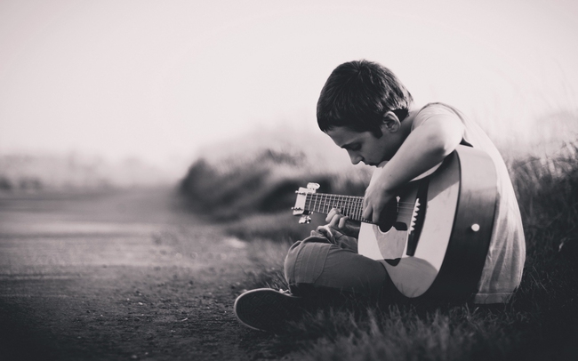 lonely-boy-playing-guitar-hd-wallpapers-1467620167044.jpg