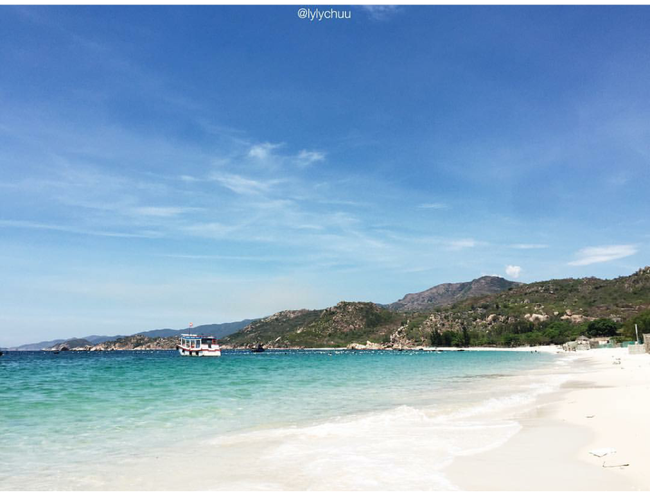 Cần chi đi đâu xa, ở Việt Nam cũng có những vùng biển đẹp không thua gì Maldives! - Ảnh 5.