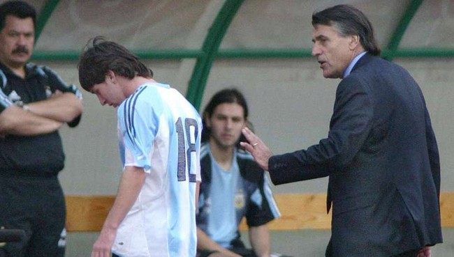 Messi và những khoảnh khắc thấm đẫm nước mắt cùng Argentina - Ảnh 1.
