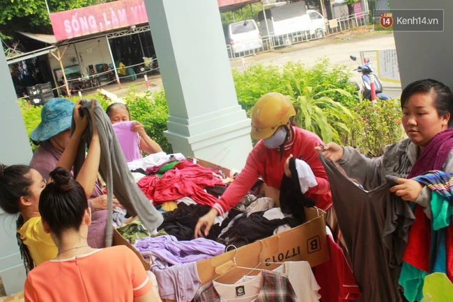 Người ngh&egrave;o cứ phải mặc quần &aacute;o cũ m&atilde;i sao? - V&agrave; gian h&agrave;ng 5.000 đồng ra đời ở S&agrave;i G&ograve;n như thế - Ảnh 2.