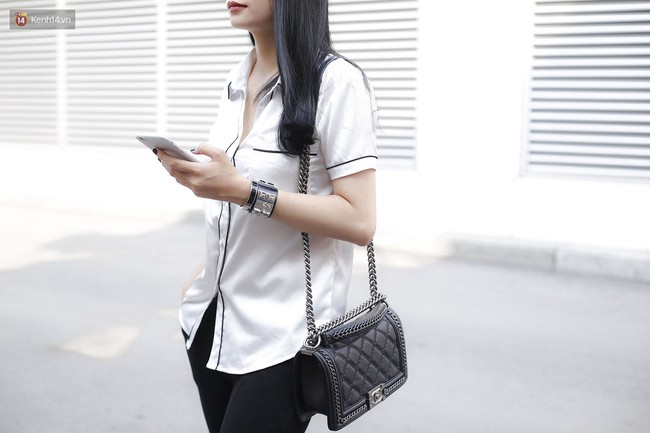 Street style 2 miền: To&agrave;n c&ocirc;ng thức quen thuộc nhưng vẫn h&uacute;t mắt đến lạ kỳ - Ảnh 6.