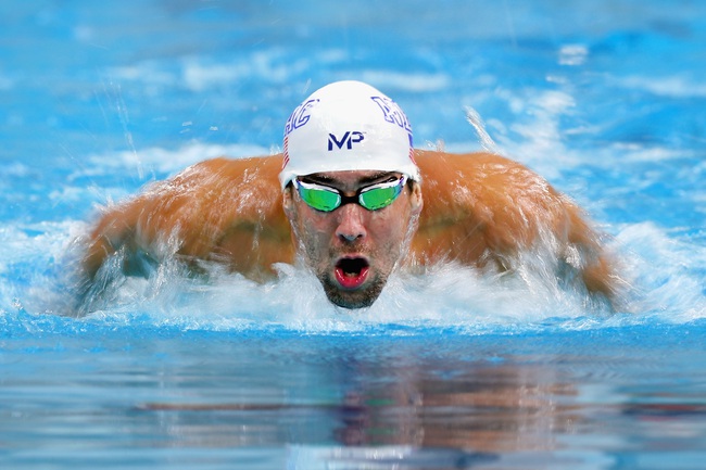 Bức ảnh khiến hàng triệu người thêm khâm phục tinh thần thép của VĐV Michael Phelps - Ảnh 2.