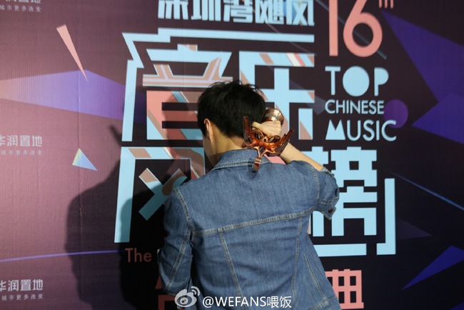 Dàn sao hot nhất Hoa - Hàn hội ngộ tại thảm xanh Chinese Top Music Awards - Ảnh 29.
