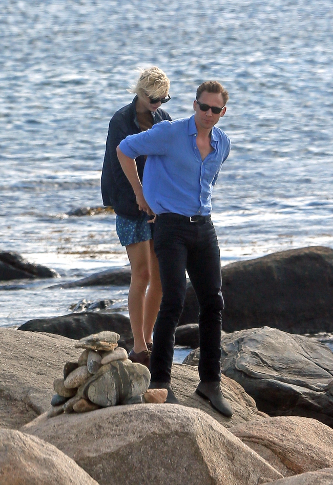 HOT: Taylor Swift lộ ảnh hôn Loki Tom Hiddleston sau 2 tuần chia tay Calvin Harris - Ảnh 13.