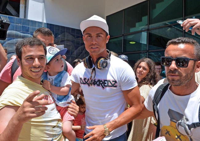 Ronaldo chuẩn bị được nhận vinh dự khó ai sánh bằng - Ảnh 1.