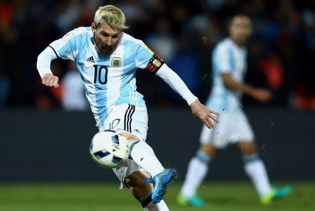 Lý do trời ơi đất hỡi khiến Messi đối mặt với nguy cơ ngồi nhà xem World Cup 2018 - Ảnh 4.