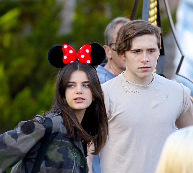 Brooklyn Beckham quay lại với bạn gái cũ gợi cảm hơn cả Chloe Moretz? - Ảnh 9.