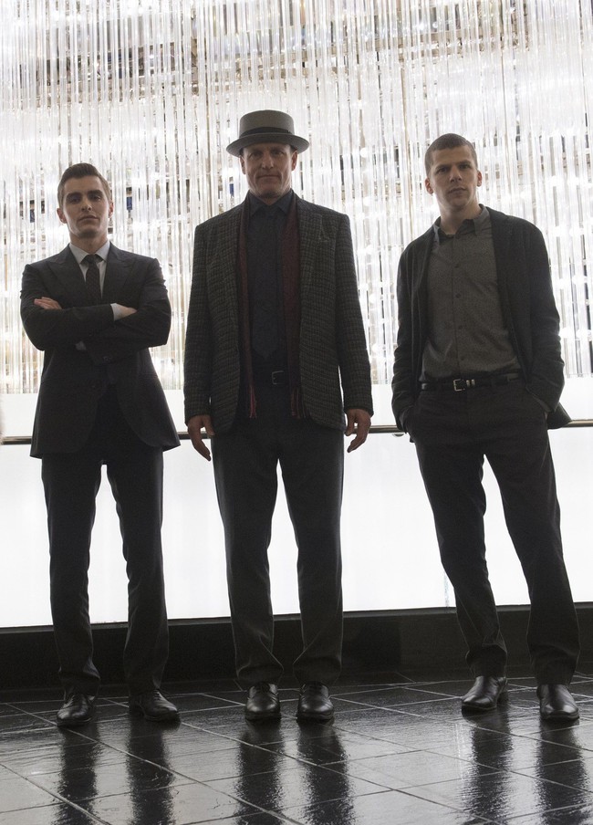 Now You See Me 2 - Khi những màn trình diễn ảo diệu là chưa đủ - Ảnh 4.