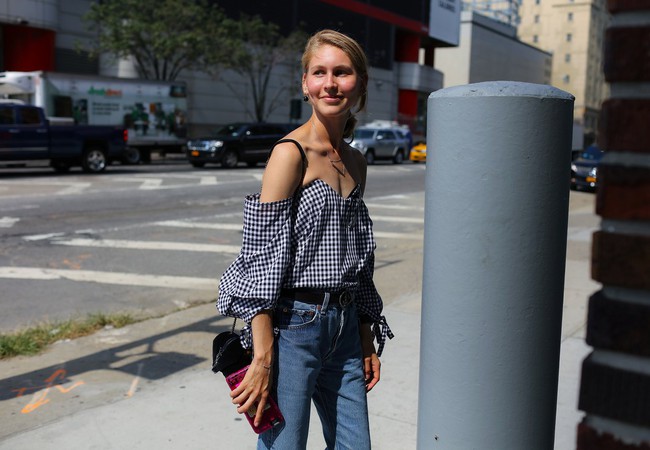 Phong c&aacute;ch ph&oacute;ng kho&aacute;ng, thực tế ăn s&acirc;u v&agrave;o m&aacute;u giới mộ điệu thời trang tại NYFW - Ảnh 11.