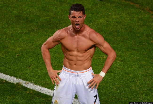Truyền thông Barcelona dùng photoshop biến bụng Ronaldo thành 1 múi - Ảnh 3.