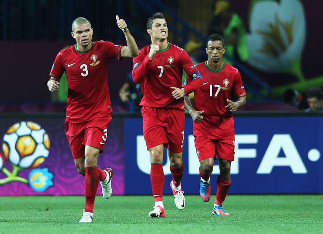 Đêm nay, Bồ Đào Nha có cần Ronaldo và Pepe đóng kịch? - Ảnh 2.