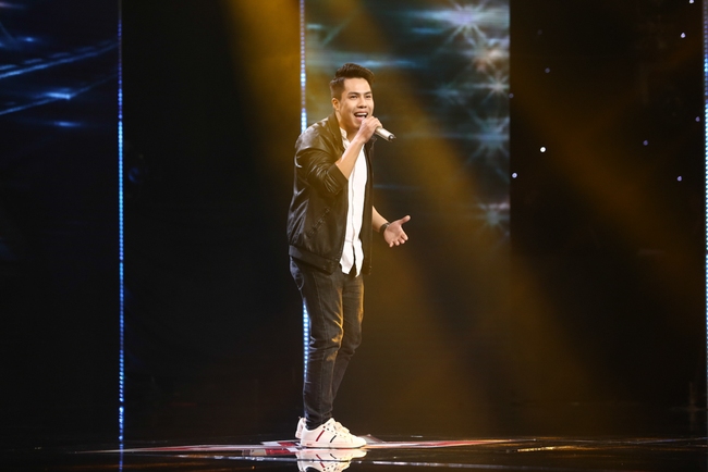 X-Factor: Nhóm nhạc có thành viên ngồi xe lăn diễn sung, khiến giám khảo lắc lư - Ảnh 13.