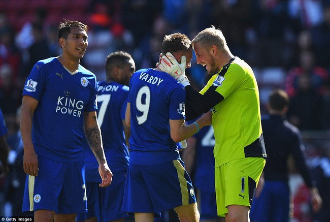 Thợ hàn Ranieri bật khóc nhìn Leicester City sắp hoàn tất câu chuyện cổ tích giải NHA - Ảnh 3.