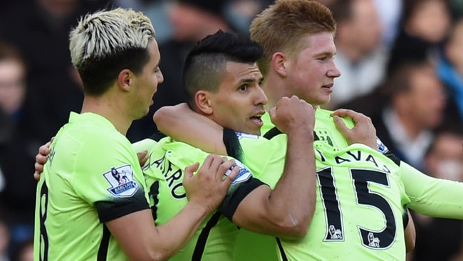 ​Aguero lập hat-trick, Man City nhấn ch&igrave;m Chelsea tại Stamford Bridge - Ảnh 1.