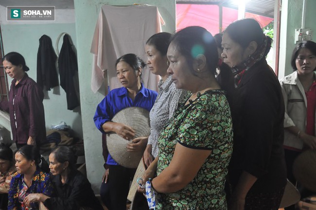B&agrave; nội kể lại gi&acirc;y ph&uacute;t 2 ch&aacute;u trai bị mẹ s&aacute;t hại ở Hải Dương - Ảnh 2.