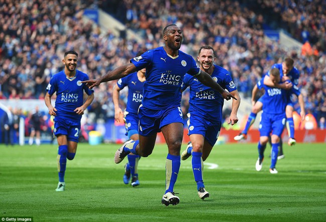 Sao Leicester City mừng chức vô địch Premier League theo cách độc nhất vô nhị - Ảnh 5.