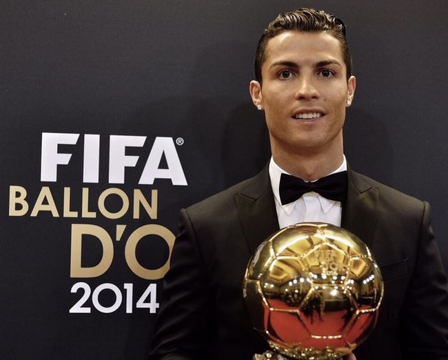 Ronaldo tự tin sẽ giành Quả bóng vàng FIFA thứ tư - Ảnh 3.