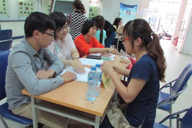 Thứ trưởng Doãn Mậu Diệp: “Học càng cao... càng dễ thất nghiệp!” - Ảnh 1.
