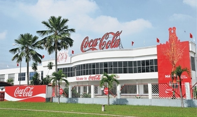 Vụ dừng lưu th&ocirc;ng 13 sản phẩm Coca Cola: Tiết lộ bất ngờ từ Cục trưởng Cục An to&agrave;n thực phẩm - Ảnh 1.
