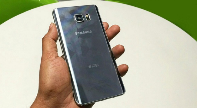 Ch&acirc;n dung si&ecirc;u phẩm Samsung sẽ đ&egrave; bẹp iPhone 7 Plus - Ảnh 1.