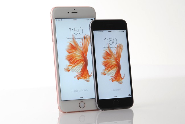 Những điều đi&ecirc;n rồ nhất c&aacute;c fan cuồng iPhone từng l&agrave;m - Ảnh 1.