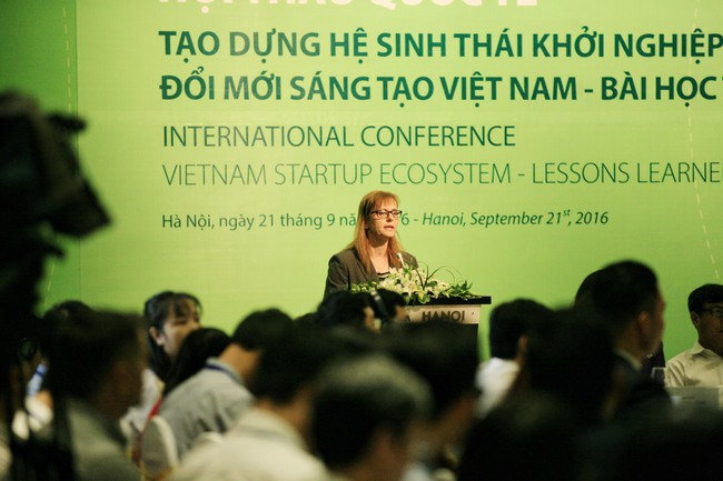 Ph&oacute; thủ tướng Vương Đ&igrave;nh Huệ: Ch&uacute;ng ta cần học văn h&oacute;a chấp nhận thất bại v&agrave; rủi ro nhưng khởi nghiệp l&agrave; kh&ocirc;ng ngừng - Ảnh 9.