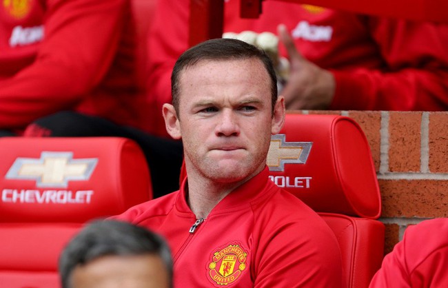 Mourinho tiếp tục quẳng Rooney l&ecirc;n ghế dự bị - Ảnh 1.