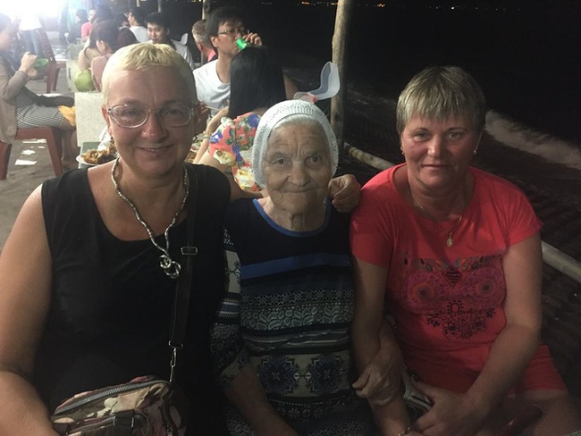 Cụ bà 89 tuổi người Nga bất ngờ bị ghen tị sau khi đến Việt Nam - Ảnh 3.