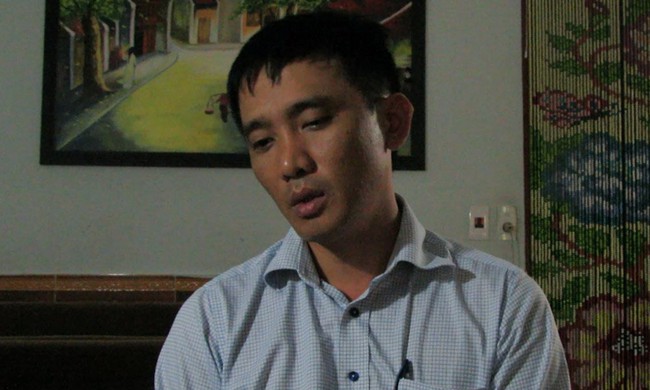 Trần t&igrave;nh của c&aacute;n bộ ng&acirc;n h&agrave;ng đ&aacute;nh nữ nh&acirc;n vi&ecirc;n c&acirc;y xăng - Ảnh 2.