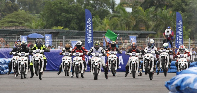 To&agrave;n cảnh giải đua xe h&atilde;ng đầu ti&ecirc;n ở Việt Nam do Yamaha tổ chức - Ảnh 2.