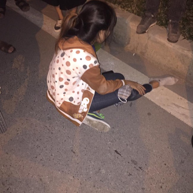 H&agrave; Nội: T&ocirc;ng nữ sinh vi&ecirc;n văng ra đường, t&agrave;i xế &ocirc; t&ocirc; nhấn ga bỏ chạy - Ảnh 2.