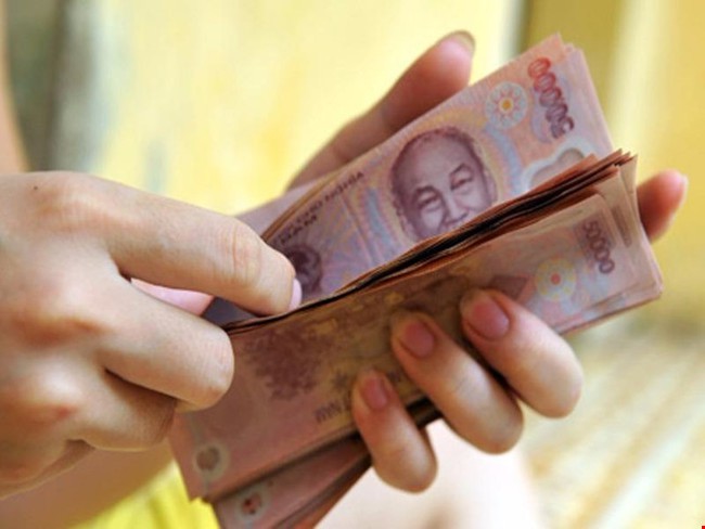 Th&ocirc;ng b&aacute;o thưởng tết &acirc;m lịch cho người lao động - Ảnh 1.