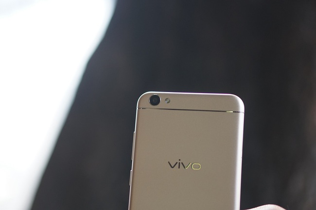 Đánh giá chức năng chụp ảnh của Vivo V5 với camera trước 20MP - Ảnh 2.
