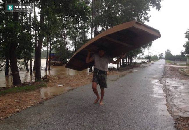 Hà Tĩnh: Nửa tháng 2 lần lũ về, dân chúng tôi sống sao nổi - Ảnh 11.