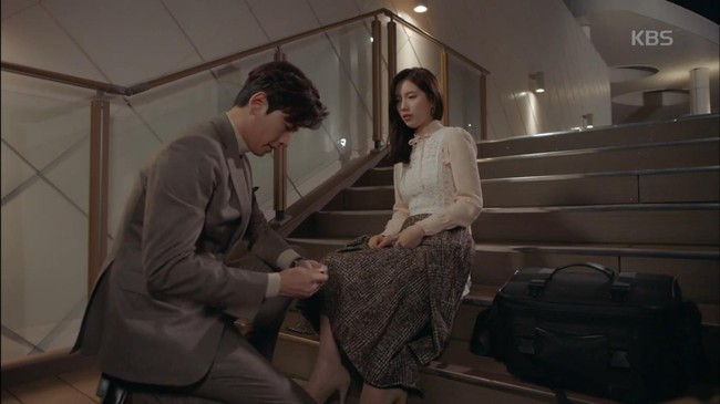 UF: T&igrave;nh thế đảo ngược, Im Joo Hwan gi&agrave;nh lại được Suzy từ tay Kim Woo Bin - Ảnh 11.