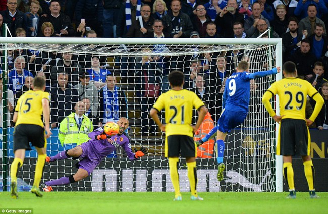 Nh&igrave;n lại m&ugrave;a giải thần th&aacute;nh đưa Leicester v&agrave;o lịch sử b&oacute;ng đ&aacute; thế giới - Ảnh 12.