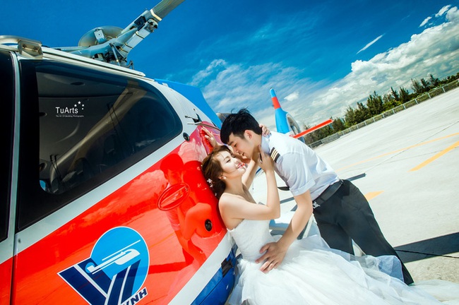 Ảnh cưới sang chảnh trên trực thăng của cặp đôi Hà Thành - Ảnh 12.
