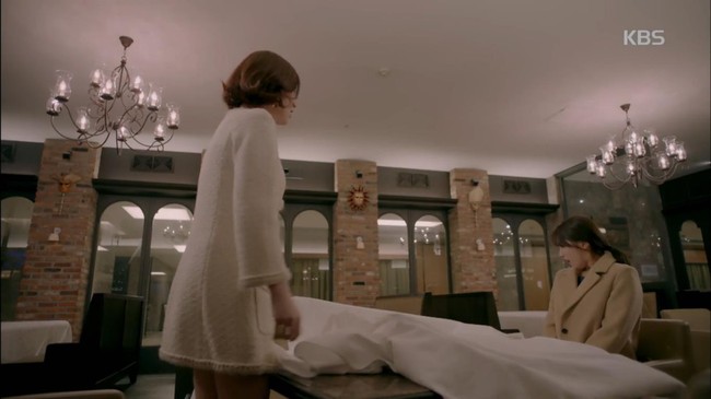 UF: Từ bỏ quyền cao chức trọng, Im Joo Hwan trở th&agrave;nh nh&acirc;n vi&ecirc;n bốc v&aacute;c v&igrave; Suzy - Ảnh 19.
