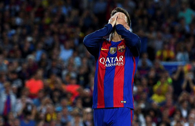 Messi dính chấn thương, Barca bị cầm chân ngay tại thánh địa Nou Camp - Ảnh 15.