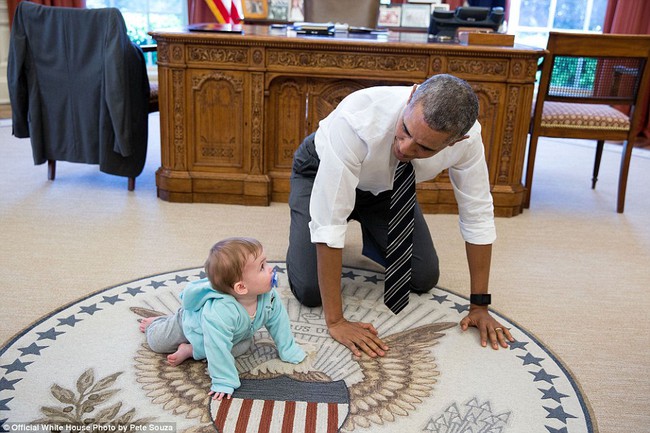 Những khoảnh khắc đầy cảm xúc của Tổng thống Barack Obama trong năm cuối cùng tại Nhà Trắng - Ảnh 10.