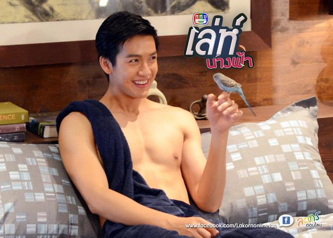 &ldquo;Ho&agrave;ng tử&rdquo; phim Th&aacute;i - Push Puttichai: Từ trai đ&agrave;o hoa đến vai ngh&egrave;o th&ecirc; thảm vẫn đầy m&ecirc; hoặc! - Ảnh 2.