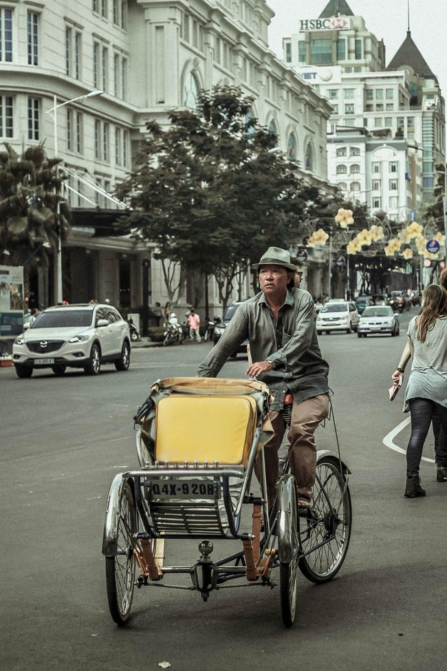 C&oacute; một S&agrave;i G&ograve;n xinh xắn, b&igrave;nh y&ecirc;n như thế qua ống k&iacute;nh Instagram của 4 bạn trẻ - Ảnh 2.