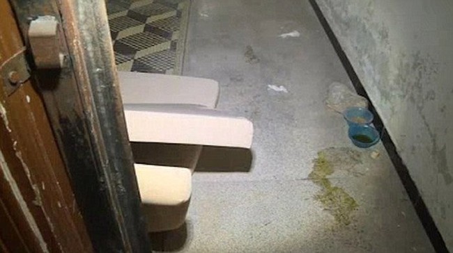 H&igrave;nh ảnh gh&ecirc; người ở trại n&ocirc; lệ t&igrave;nh dục IS - Ảnh 2.