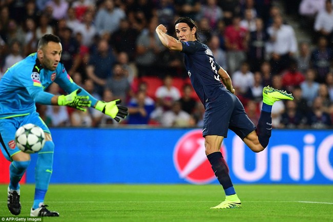 Arsenal tho&aacute;t thua trước PSG trong trận đấu c&oacute; 2 thẻ đỏ ph&uacute;t b&ugrave; giờ - Ảnh 2.