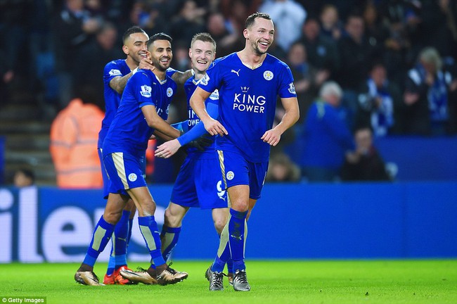 Nhìn lại mùa giải thần thánh đưa Leicester vào lịch sử bóng đá thế giới - Ảnh 23.