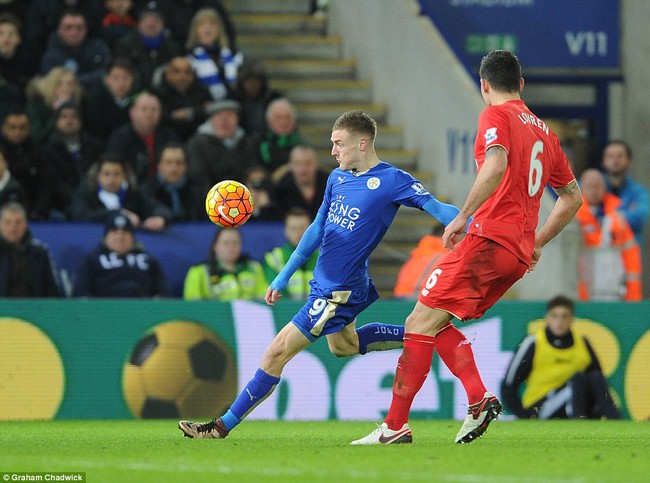 Nh&igrave;n lại m&ugrave;a giải thần th&aacute;nh đưa Leicester v&agrave;o lịch sử b&oacute;ng đ&aacute; thế giới - Ảnh 24.