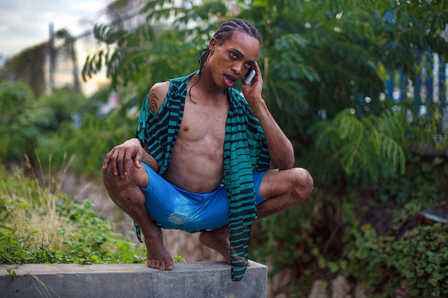 Sợ hãi và tuyệt vọng, những người LGBTQ tại Jamaica phải sống trong ống cống và bị xã hội xa lánh - Ảnh 7.