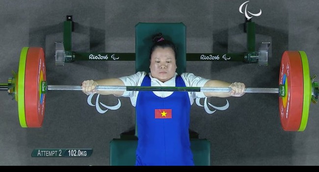 Linh Phượng vượt qua đô cử Trung Quốc đoạt HCĐ Paralympic 2016 - Ảnh 3.