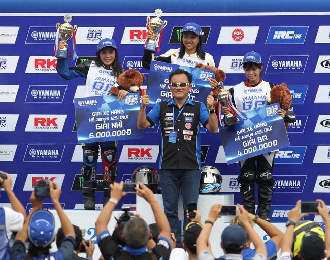 Toàn cảnh giải đua xe hãng đầu tiên ở Việt Nam do Yamaha tổ chức - Ảnh 4.