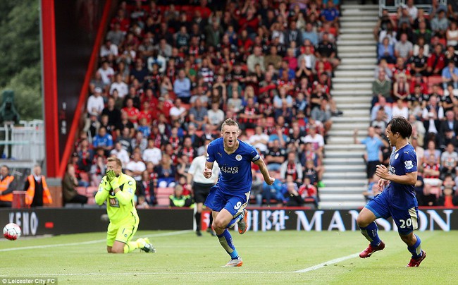 Nhìn lại mùa giải thần thánh đưa Leicester vào lịch sử bóng đá thế giới - Ảnh 4.